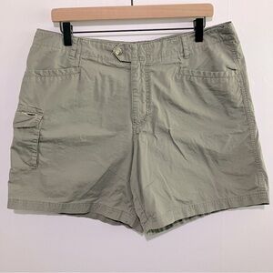 Columbia Shorts Women's Plus Size 16 Light Green Cargo